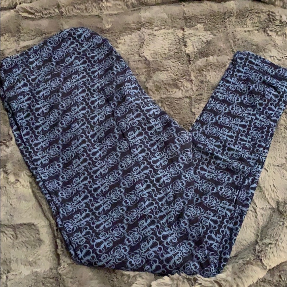 2/$10 Lularoe leggings - blue pattern